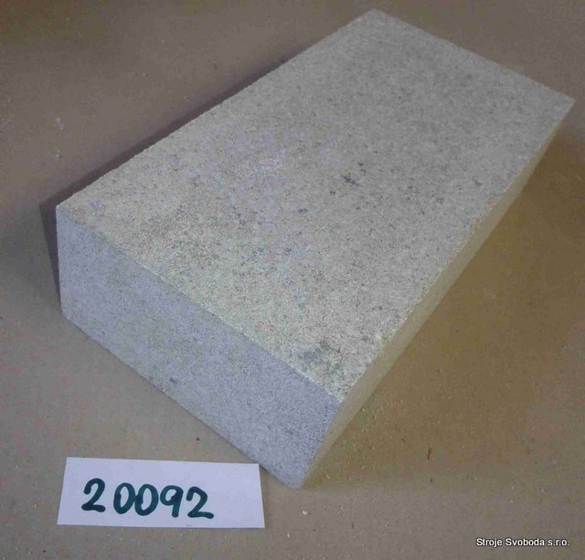 Čtyřsloupový hydr. lis pro lisování keramických materiálů a cihel CJC 120 (pridat k 11920  (6).JPG)
